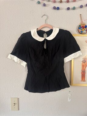 Collectif UK 16 US XL/L Black Top White Peter Pan Collar
